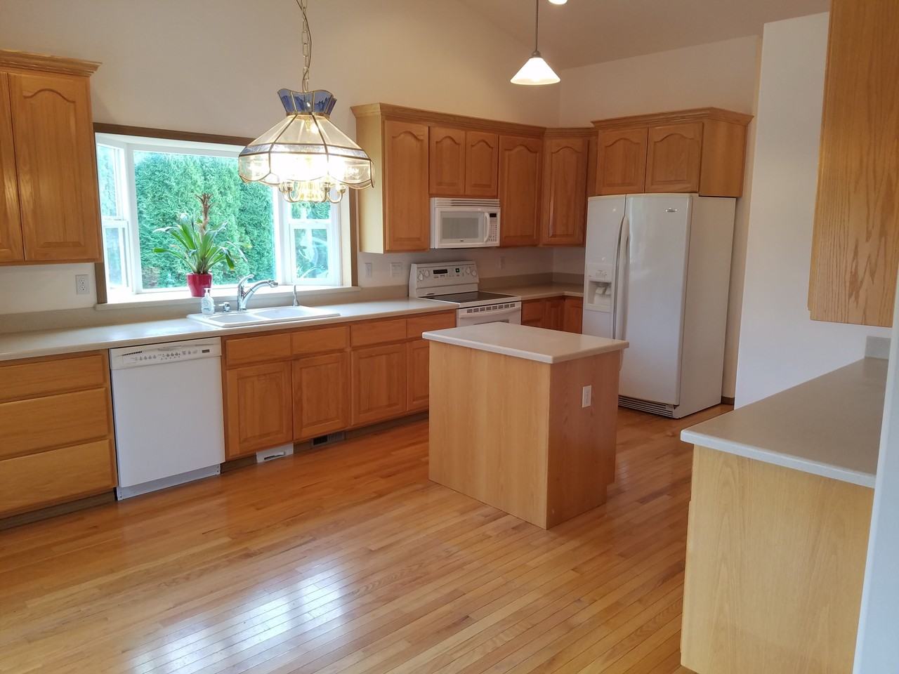 7912 164th Street Southeast - Photo 3 of 17