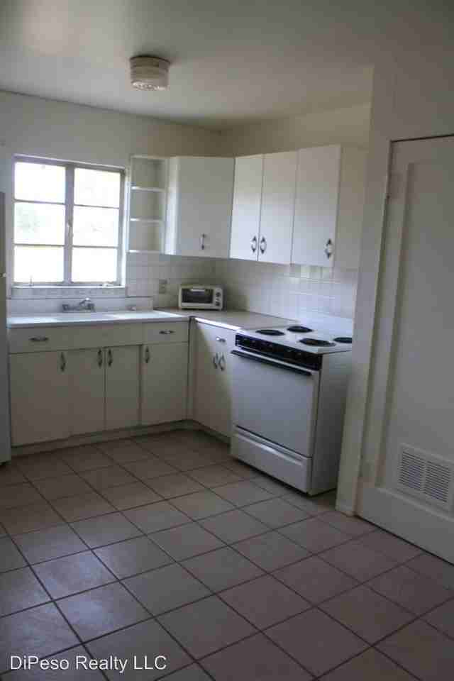 257 W Grant St - Photo 3 of 7
