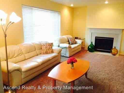 16907 NW Greyhawk Dr - Photo 2 of 5