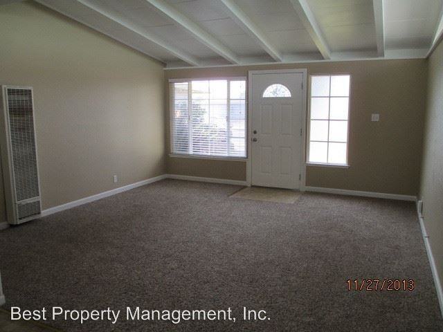 27834 Tampa Ave - Photo 3 of 7