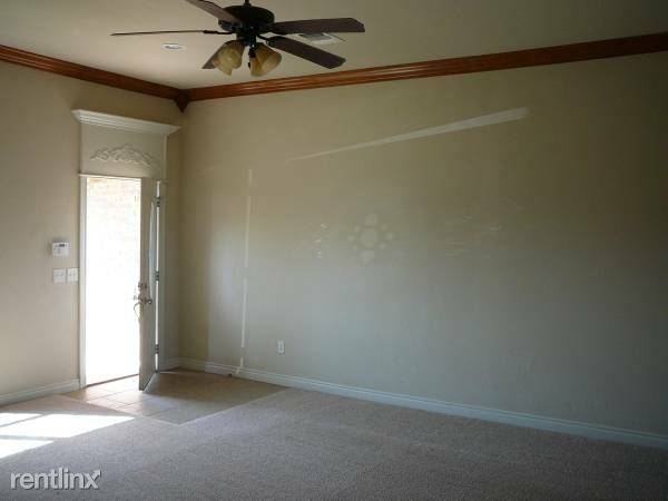 3005 Line Dr - Photo 2 of 5