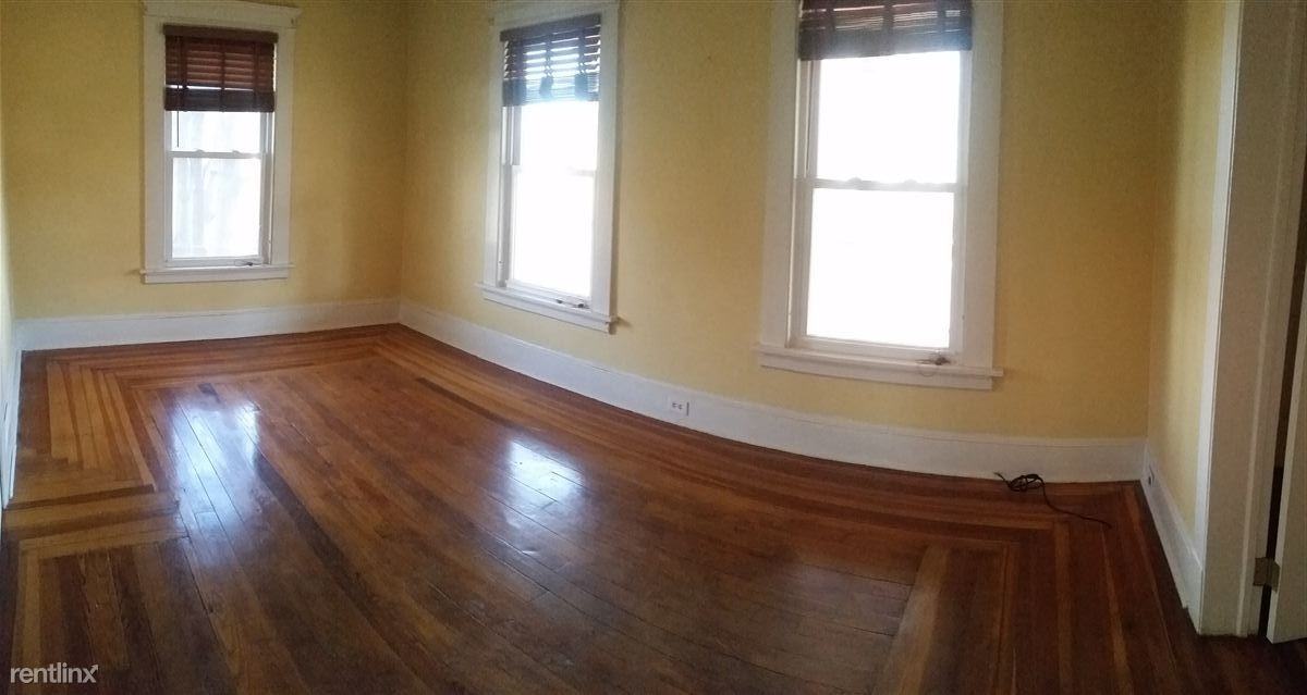 179 Maple St - Photo 2 of 8
