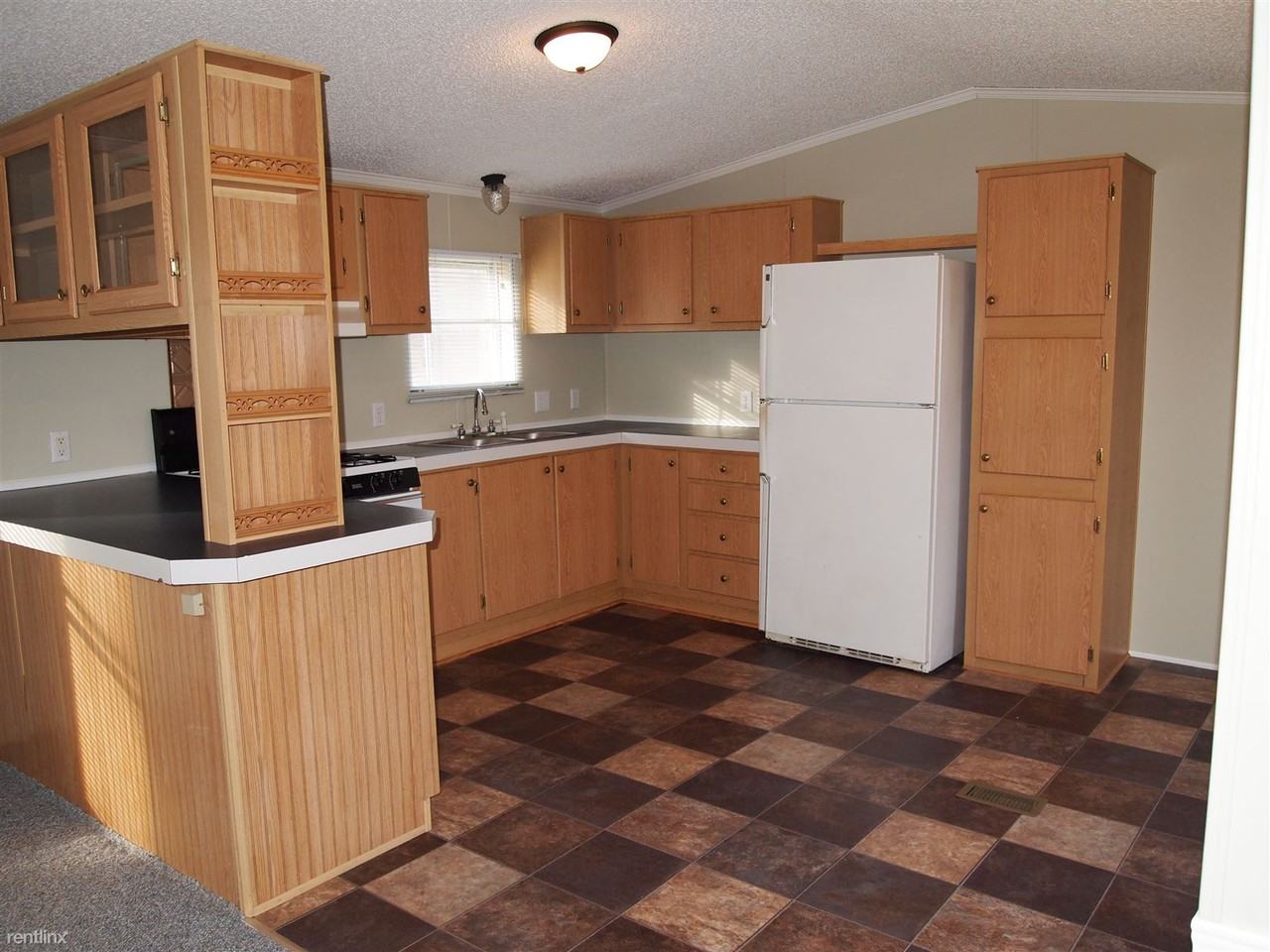 11655 Rowe Rd - Photo 2 of 10