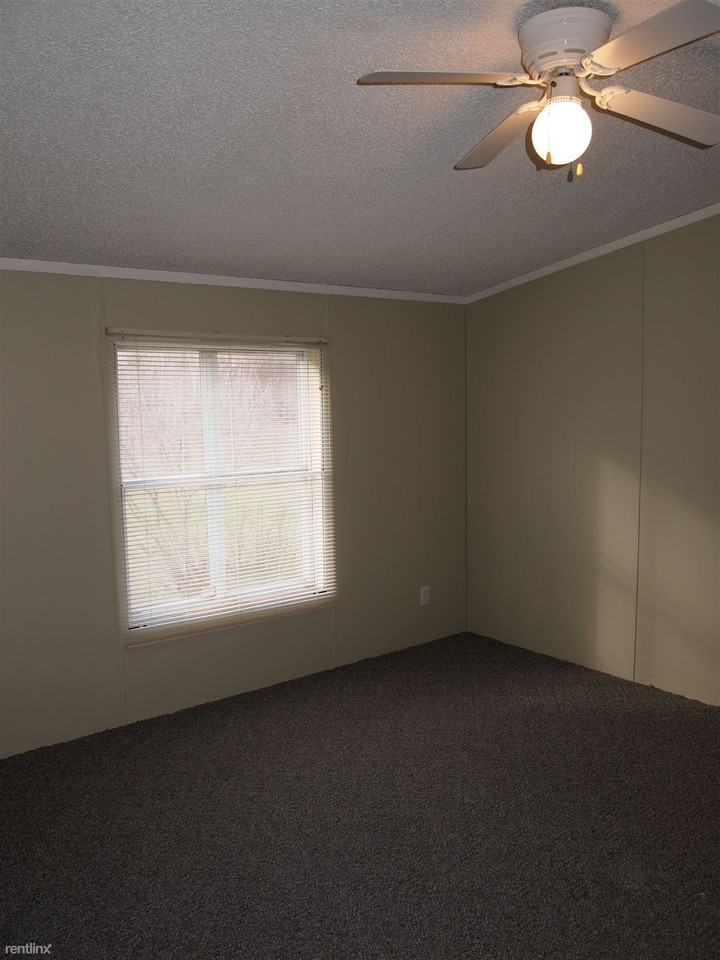 11655 Rowe Rd - Photo 3 of 10