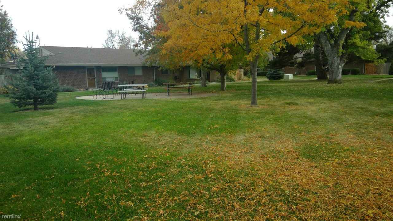 415 E Drake Rd - Photo 2 of 7