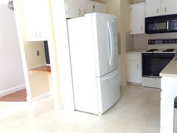 522 Twin Lakes Dr - Photo 3 of 24