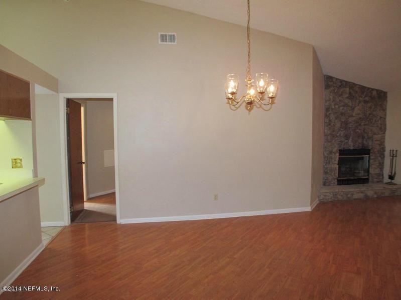 11502 Ashley Manor Way - Photo 3 of 7