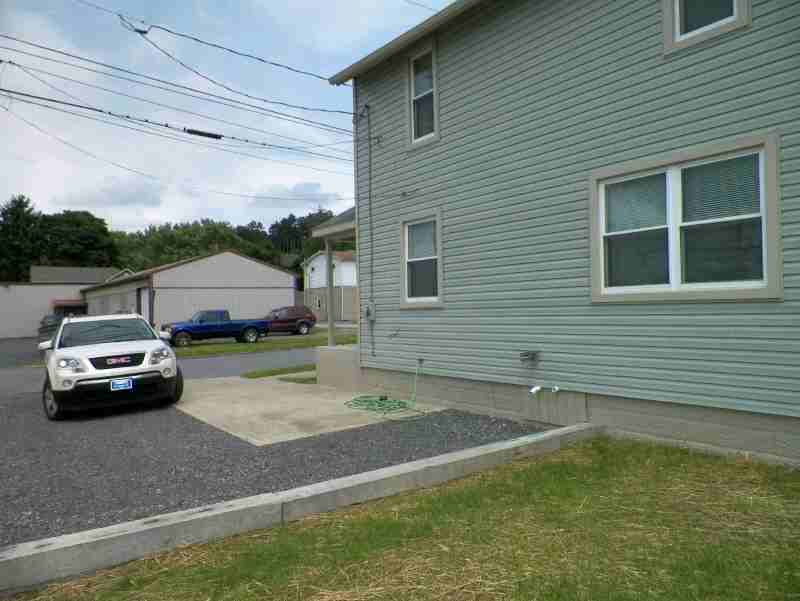 6 Shaffer Ave - Photo 2 of 11