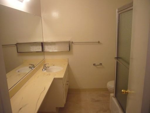 21715 Parthenia St - Photo 3 of 4