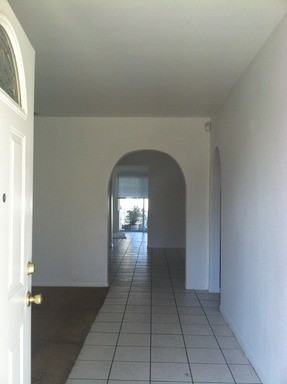 547 N Juanita Ave - Photo 2 of 5