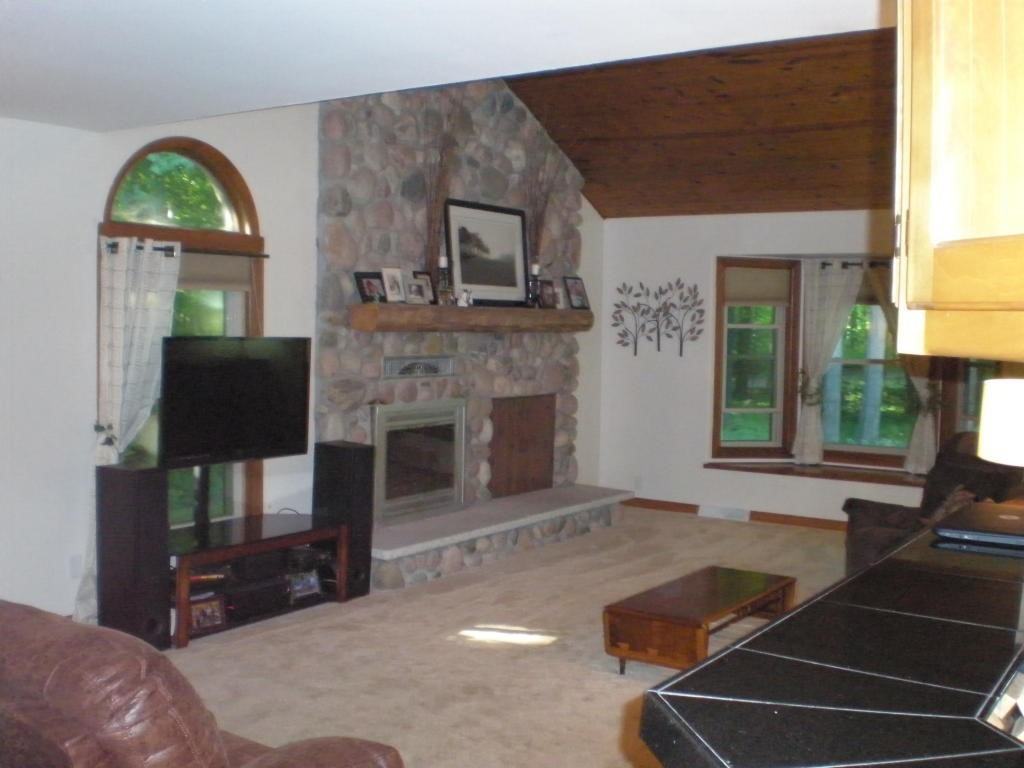 4513 Ada Hi Ct - Photo 2 of 21