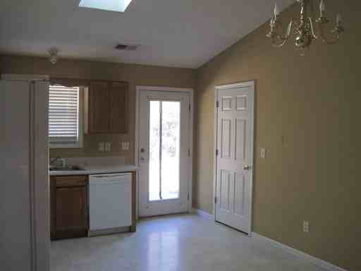 6509 Precious Ln - Photo 3 of 10