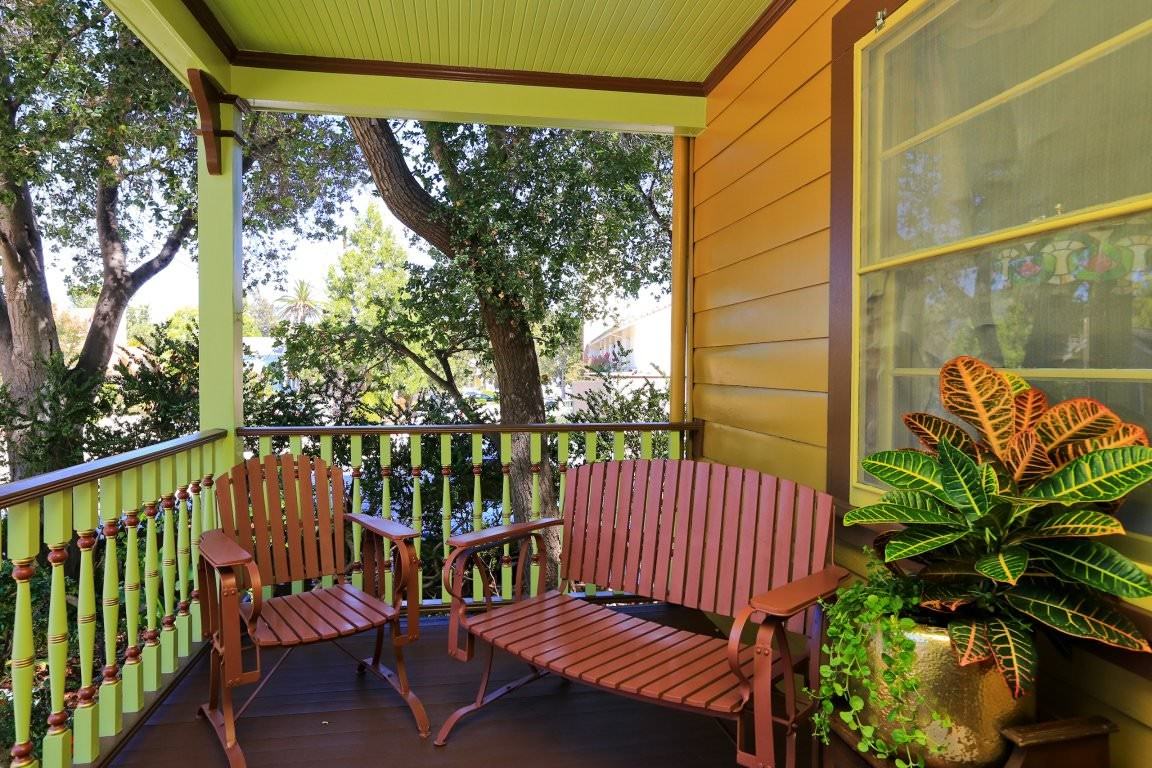 30 Tait Ave - Photo 3 of 26