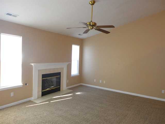 2154 Meadow Glen Blvd - Photo 2 of 18