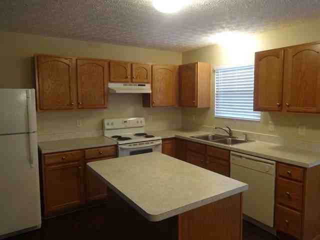 2915 Hau Dr - Photo 3 of 9