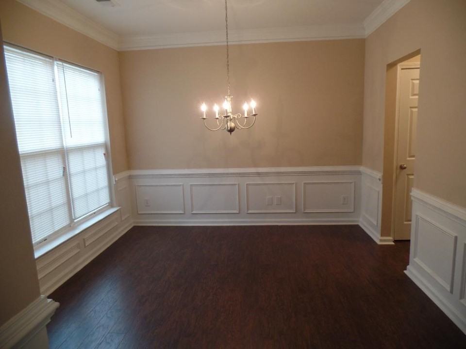 5016 Amethyst Dr - Photo 3 of 11