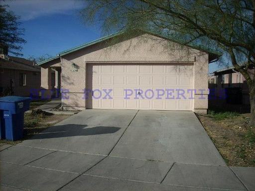 1656 W Wood Crest Ct
