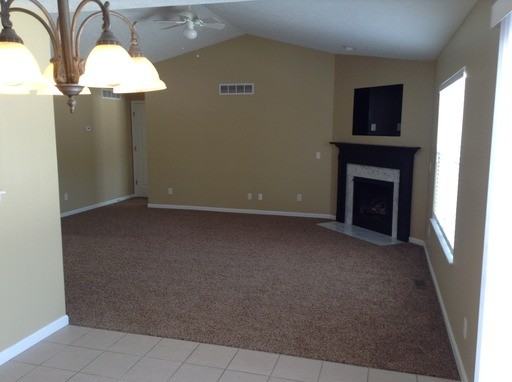 417 Bluebell Ct - Photo 2 of 20