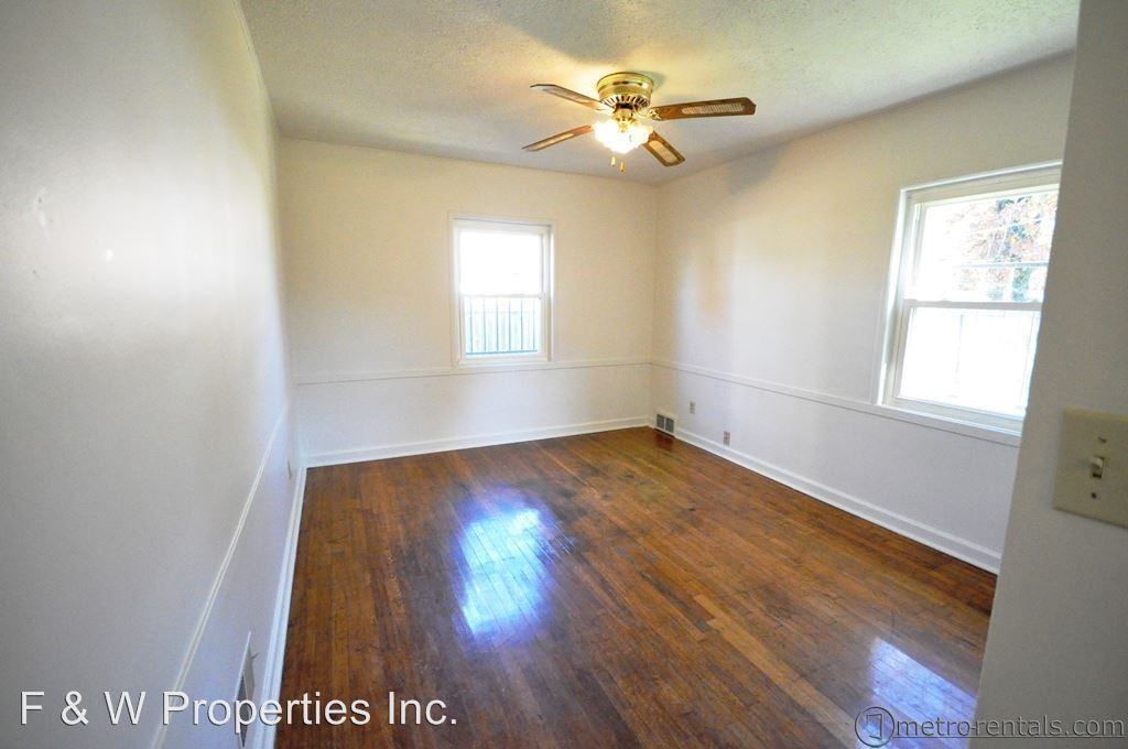 202 N Harding Rd - Photo 3 of 8