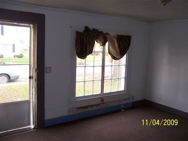 223 S Market St - Photo 3 of 9