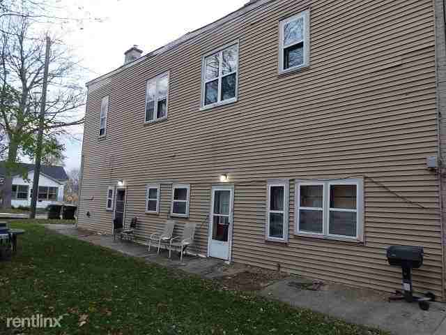 1043 Washington Ave #1 - Photo 2 of 13