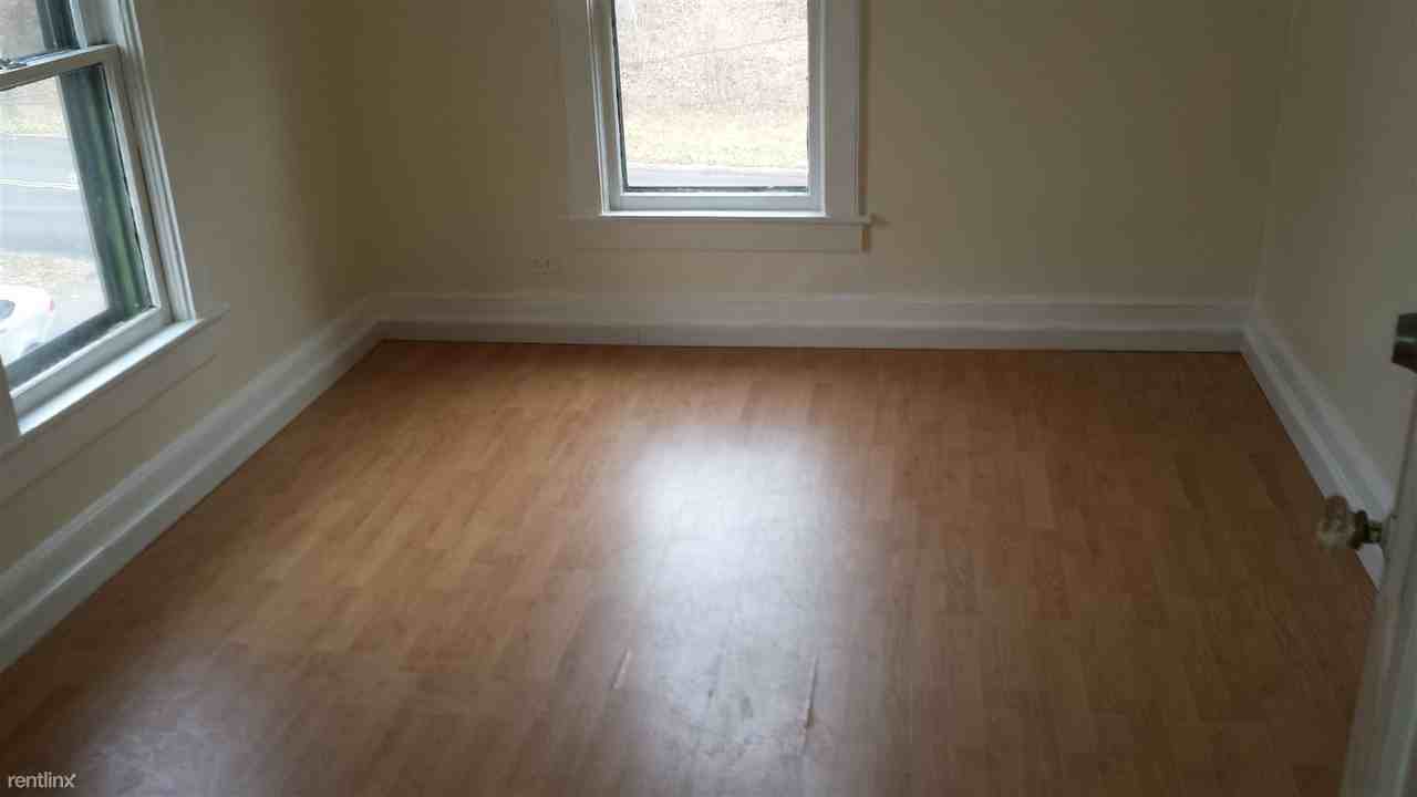 269 Prospect St - Photo 3 of 12