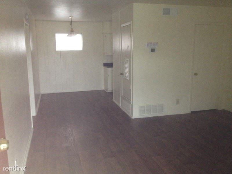 Aviation Place Apartments 402 E Aviation Blvd, Universal City, TX