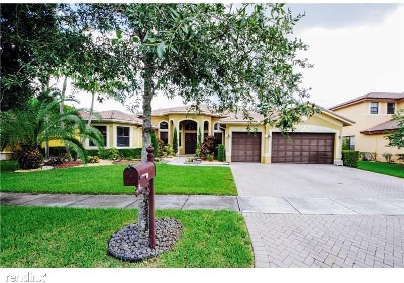 2225 SW 185th Ave - Photo 2 of 25