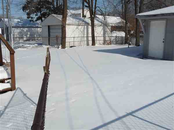 21412 Waltham Rd - Photo 2 of 13