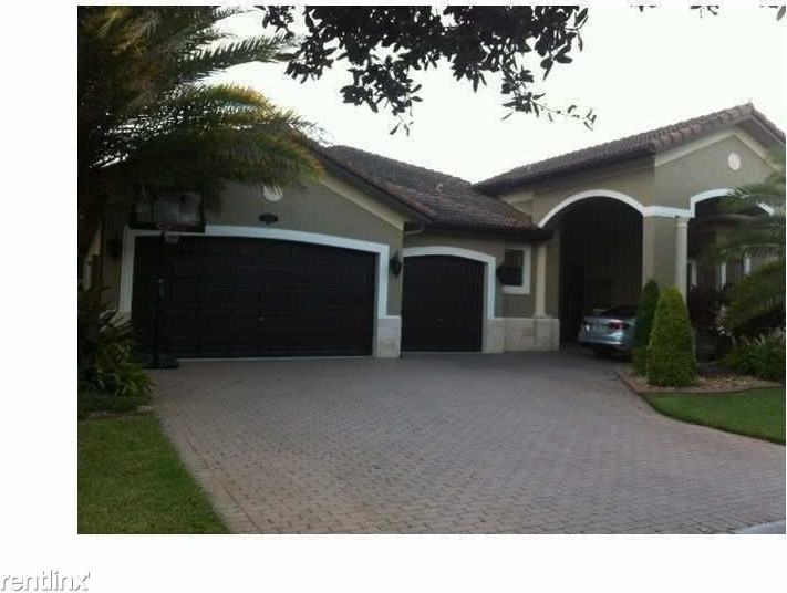 18910 SW 24th St - Photo 2 of 16