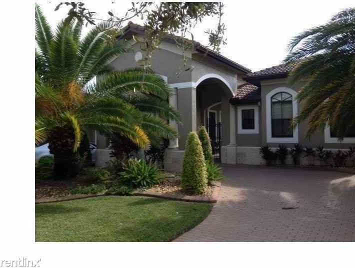 18910 SW 24th St - Photo 3 of 16