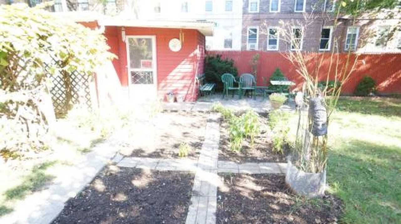 2556 Radcliff Avenue #1 - Photo 2 of 14