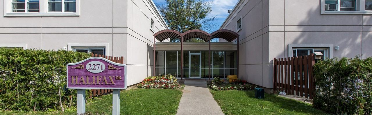 2247  Walkley Road - Photo 2 of 5