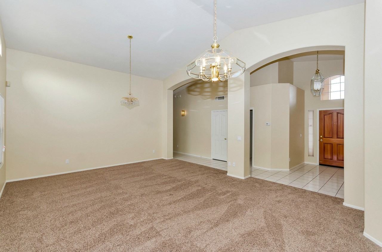 557 W Monte Ave - Photo 3 of 16