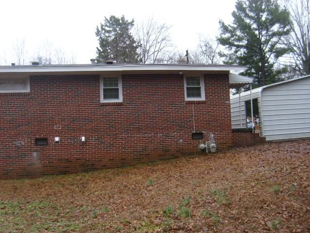 206 Cummings St - Photo 2 of 5