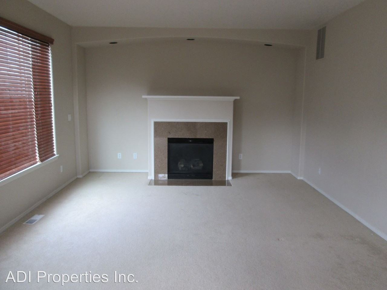 473 NE 61st Pl. - Photo 3 of 22