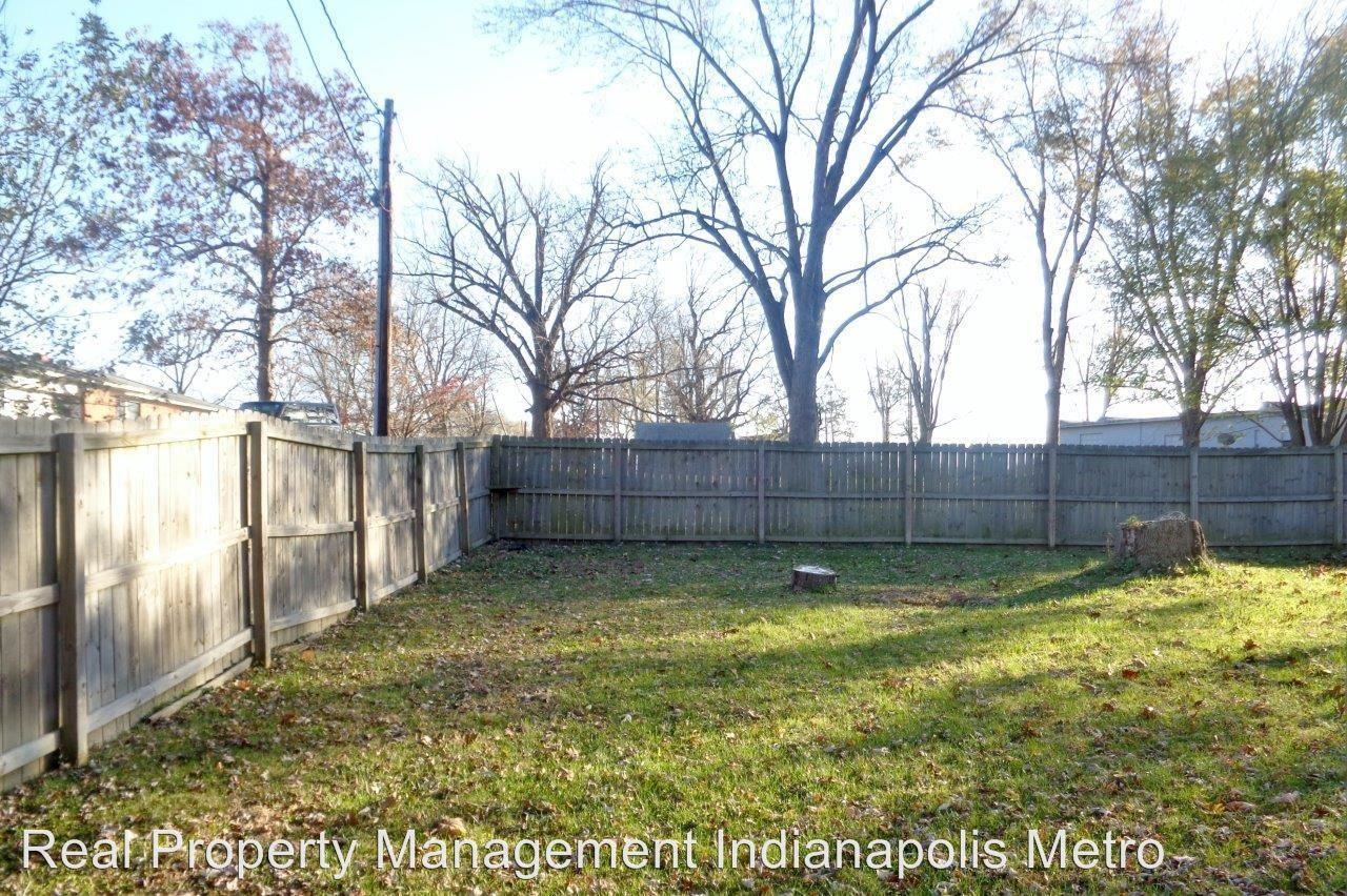 10049 David Ln - Photo 3 of 24