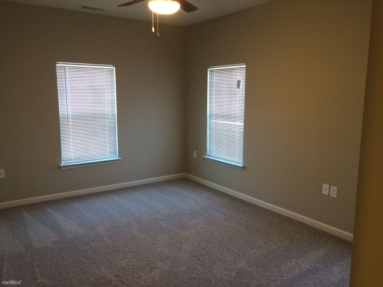 7 Industrial Blvd - Photo 3 of 5