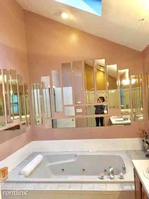 7 Keewaydin Cir - Photo 2 of 8