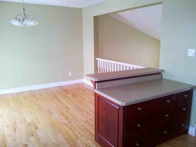 4310 39 St - Photo 2 of 20