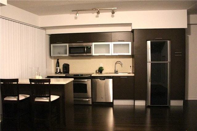 368 Yonge Street - Photo 3 of 8