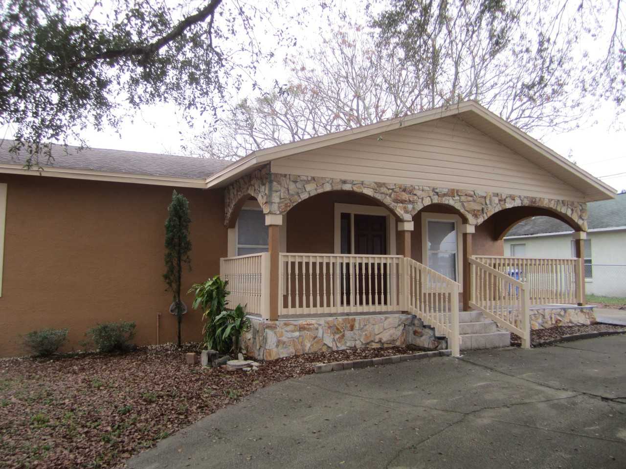 3808 Carroway St - Photo 3 of 14