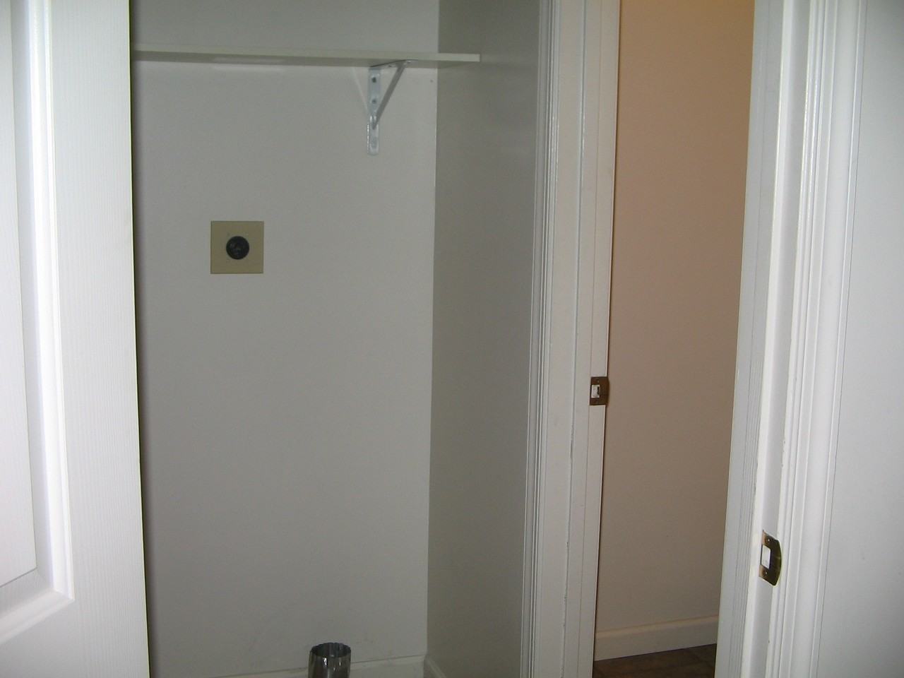 5 Foxfield Ln - Photo 3 of 7