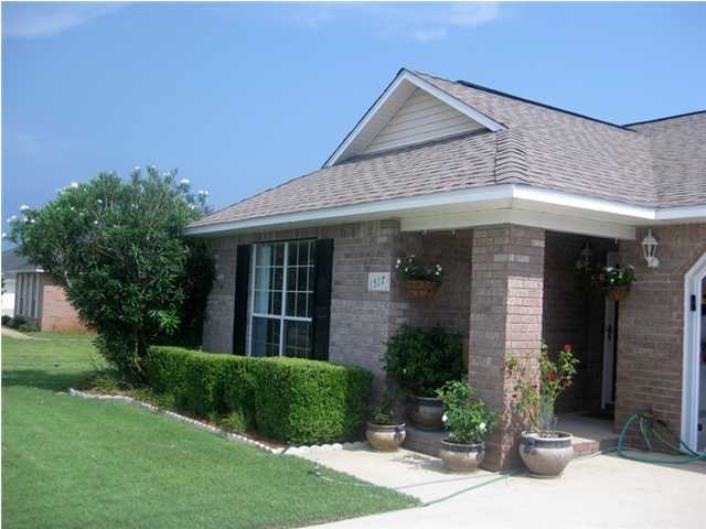 1517 Sandcliff Dr - Photo 3 of 20