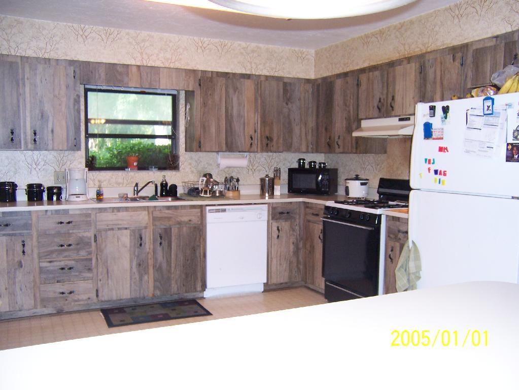 2000 SW 11th Terrace - Photo 3 of 7