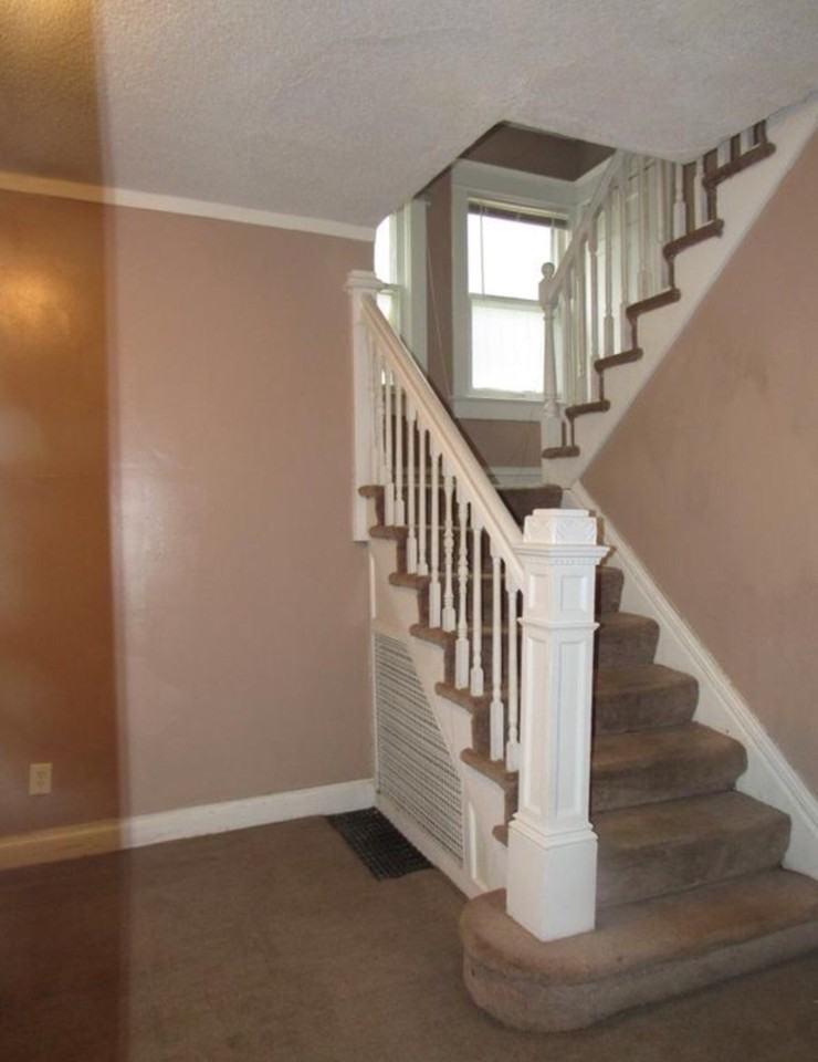 2924 East 29th Street - Photo 3 of 20