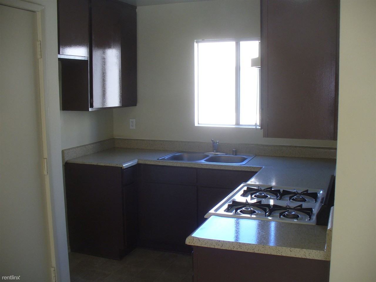 1930 Vassar St - Photo 3 of 10