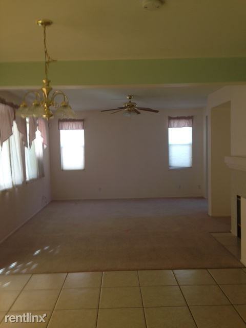 13298 Spicewood Ct - Photo 3 of 13