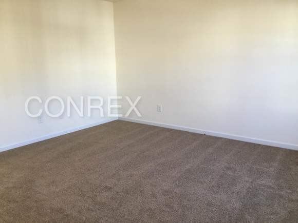 4282 Oak Pointe Dr - Photo 2 of 11