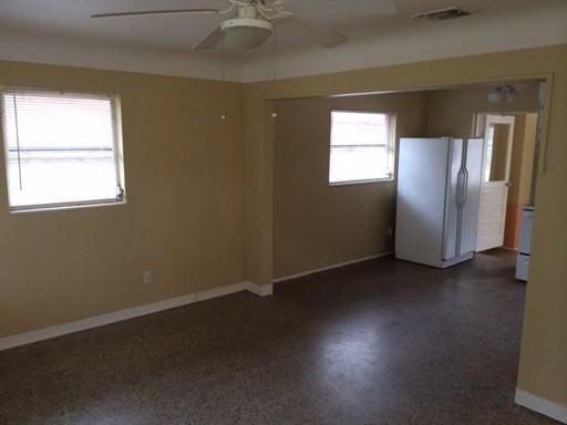 117 35th Ave N - Photo 2 of 11